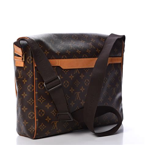 louis vuitton very messenger bag|louis vuitton messenger bag models.